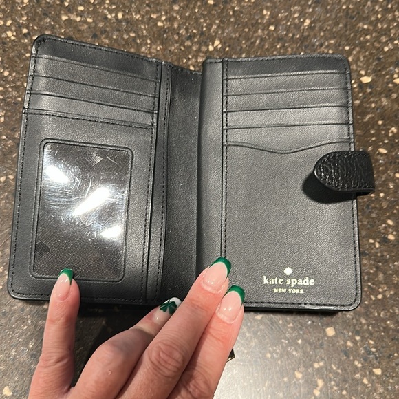 Kate Spade wallet - Picture 3 of 5